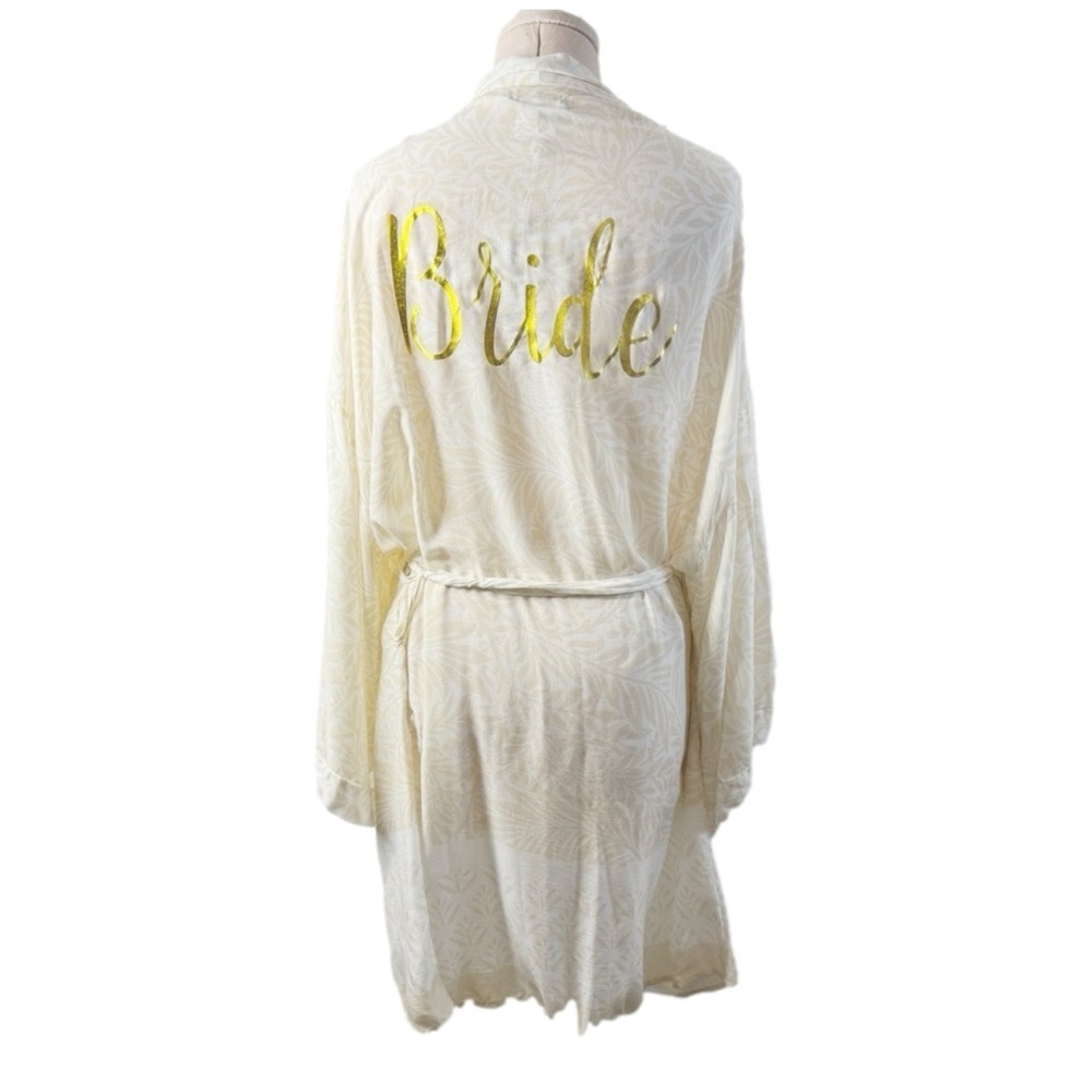 Shiraleah Bride Robe. NWT. Bridal Shower. Size Small. Wedding. Gold Bride